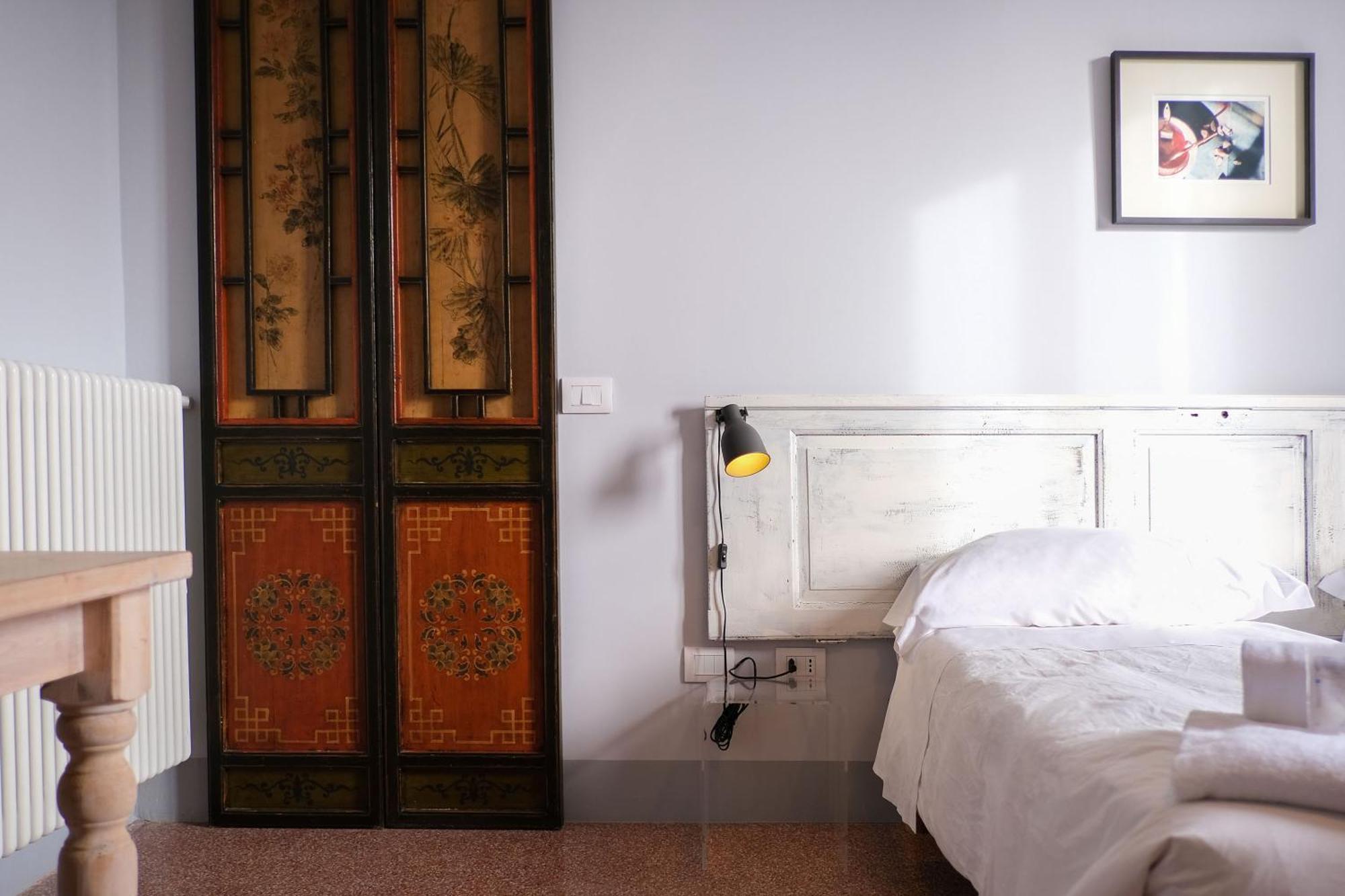 Vicolo Folletto Home Reggio Emilia Pokoj fotografie